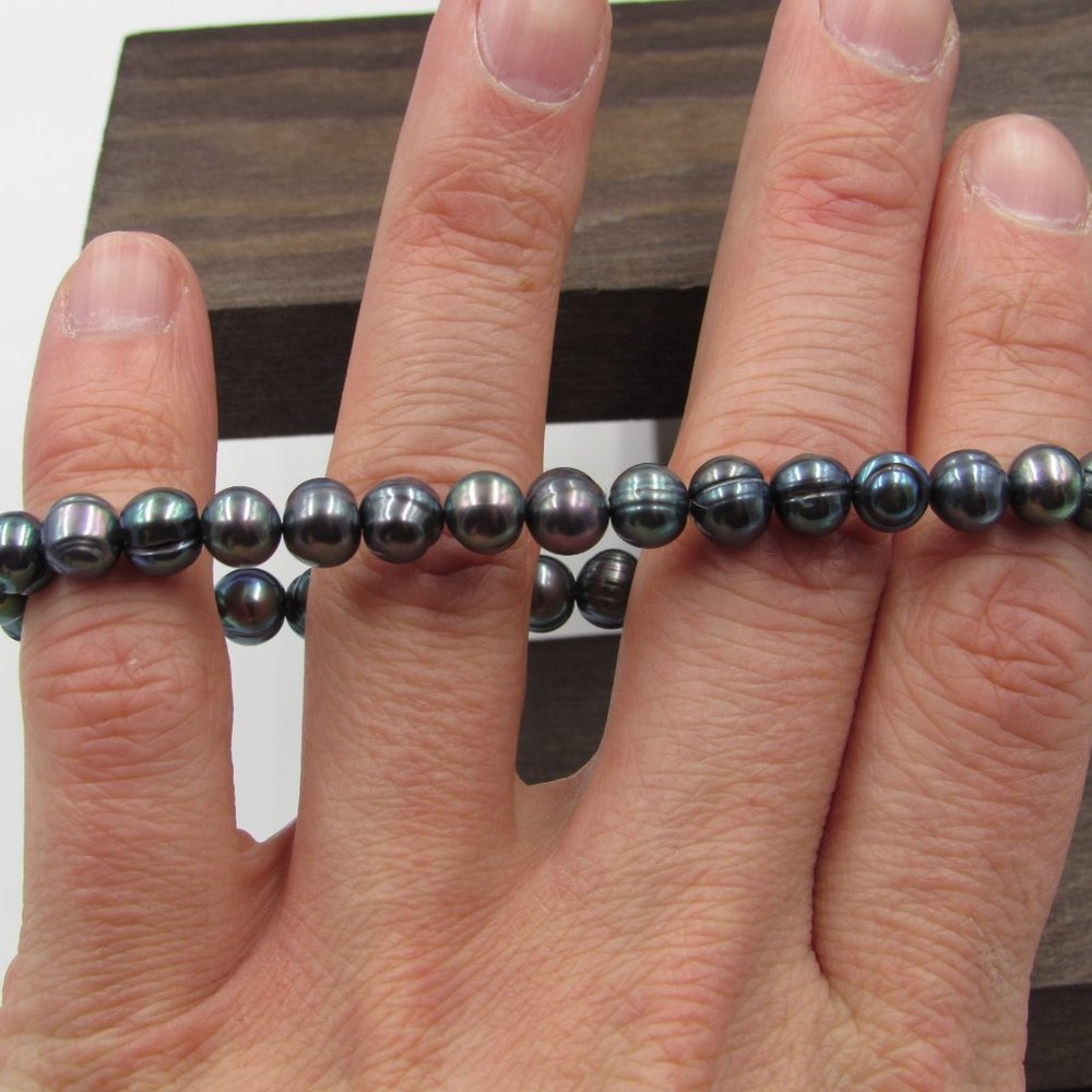 Dyed Pearl Expandable Bracelet Vintage Elegant - Picture 2 of 5